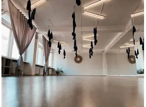 Студия йоги Yoga Tut Studio